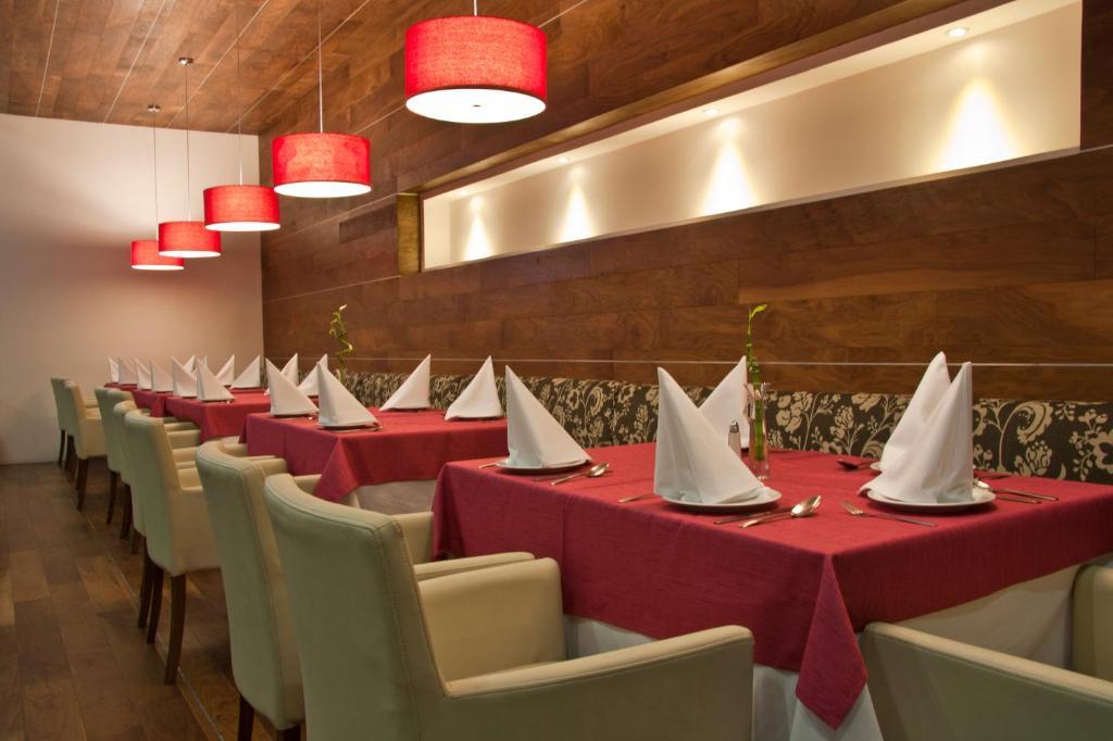 Casa Inn Premium Hotel Queretaro Miranda Exteriér fotografie Restaurant interior