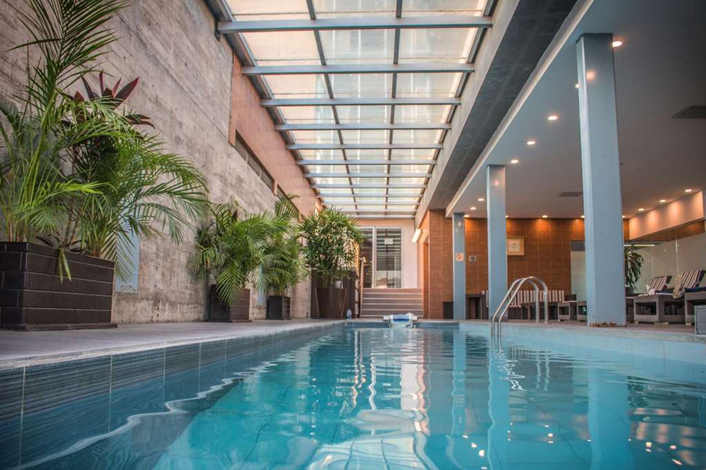 Casa Inn Premium Hotel Queretaro Miranda Zařízení fotografie The swimming pool at the hotel